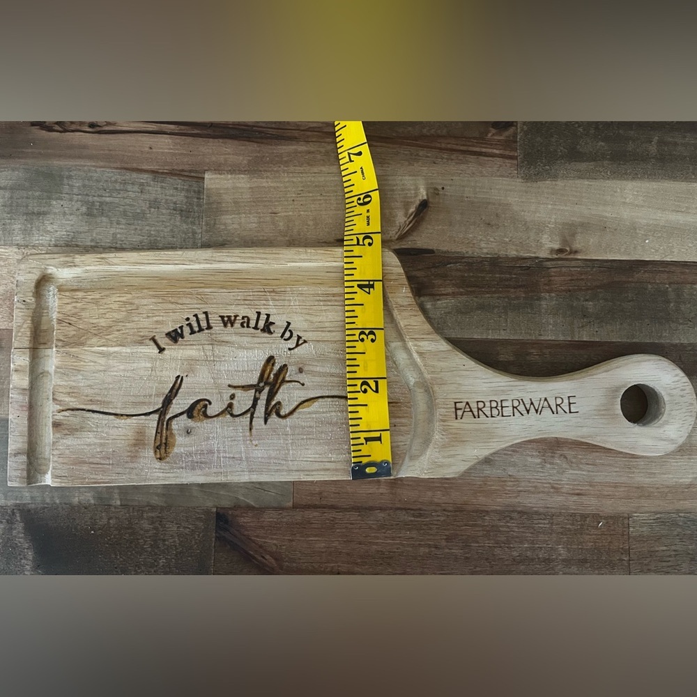 Farberware Natural Wood Serving Paddle with 'I Will Walk By Faith' Engraving - Picture 5 of 5